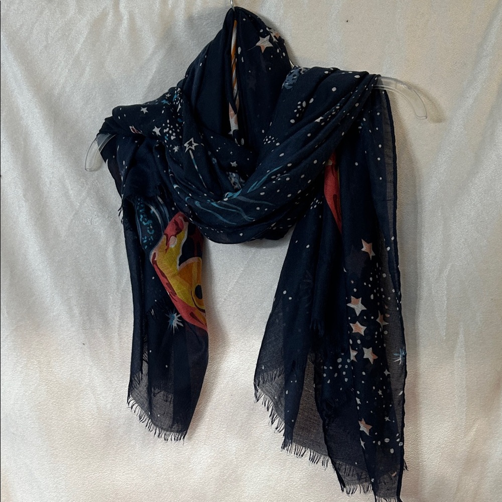 Galaxy Print Fashion Scarf - Picture 4 of 5